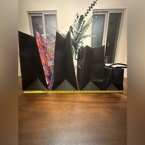 Dolce and Gabbana set of shopping bags - Picture 4 of 6